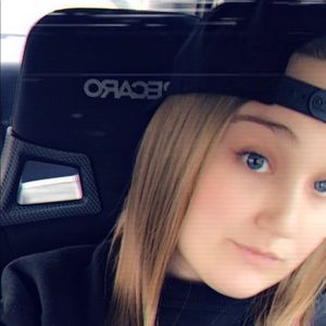 Meet your Posher, Chanel